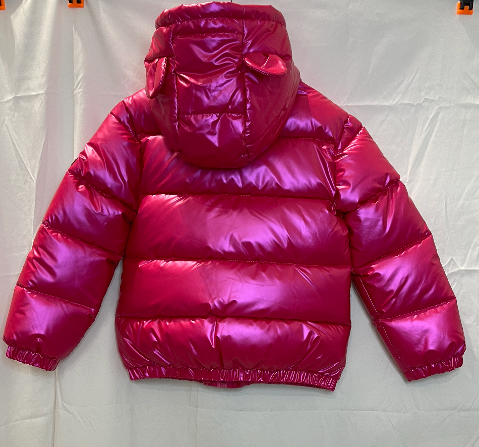 Giubbino rosa con le orecchie